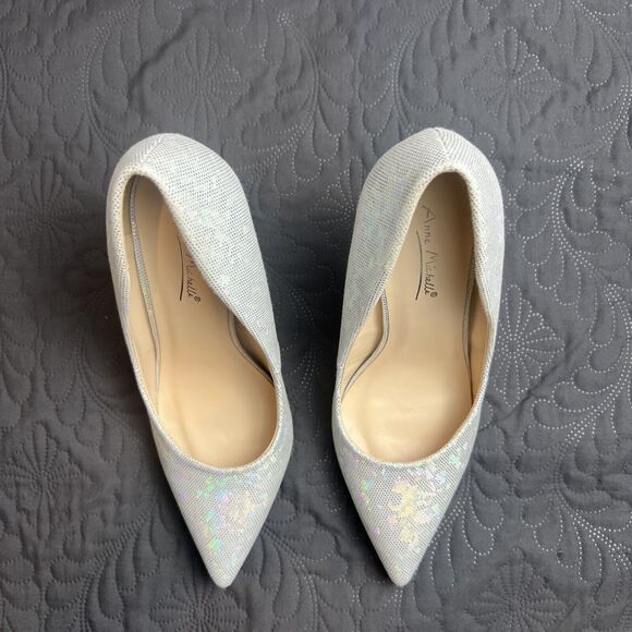 Anne Michelle Condition-63 Pointy-Toe Heel Silver Bling Pump US 7/EU37 Chic Cute - Picture 2 of 9